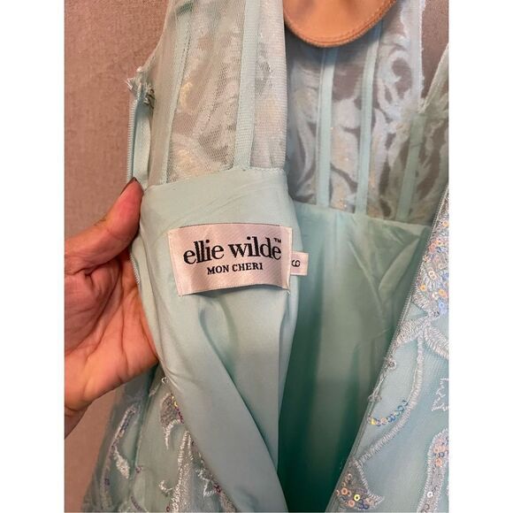 Ellie Wilde Mon Cheri Prom Dress. Size 6. Sea foam Green w/opalescent sequins. - Picture 10 of 14